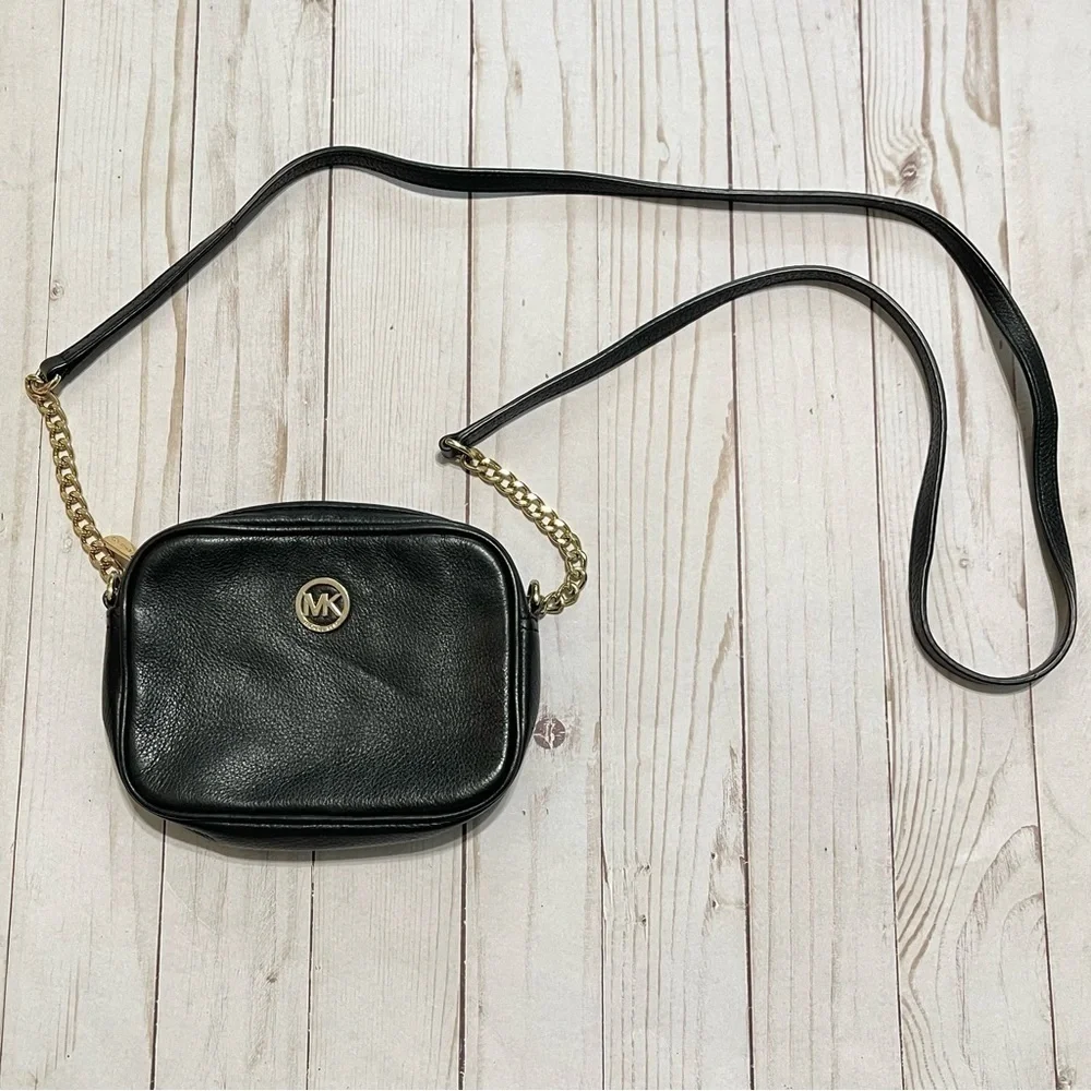 Michael Kors Black Pebbled Leather Small Fulton Crossbody Bag